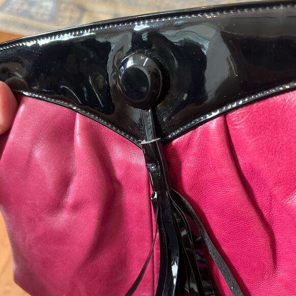 Vintage 80s Ande Magenta Small  Leather Zip Top Patent Tassel Clutch Bag - Picture 2 of 6